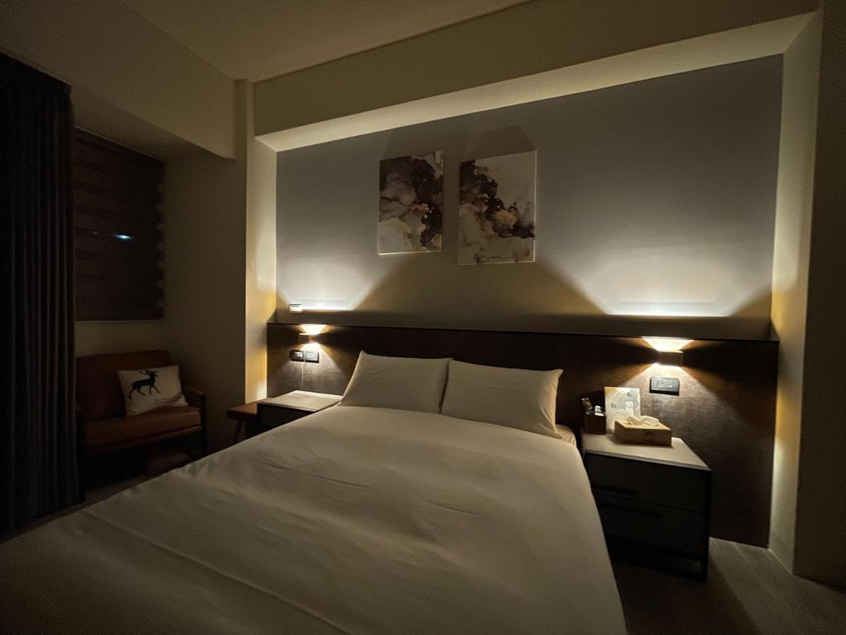 Six Seasons Inn - Qian He Tajnan Kültér fotó