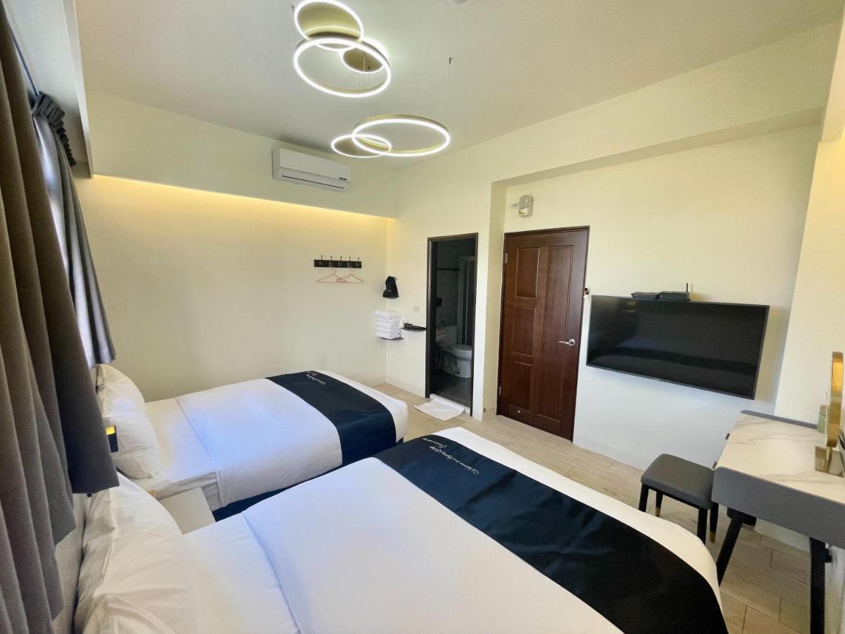 Six Seasons Inn - Qian He Tajnan Kültér fotó