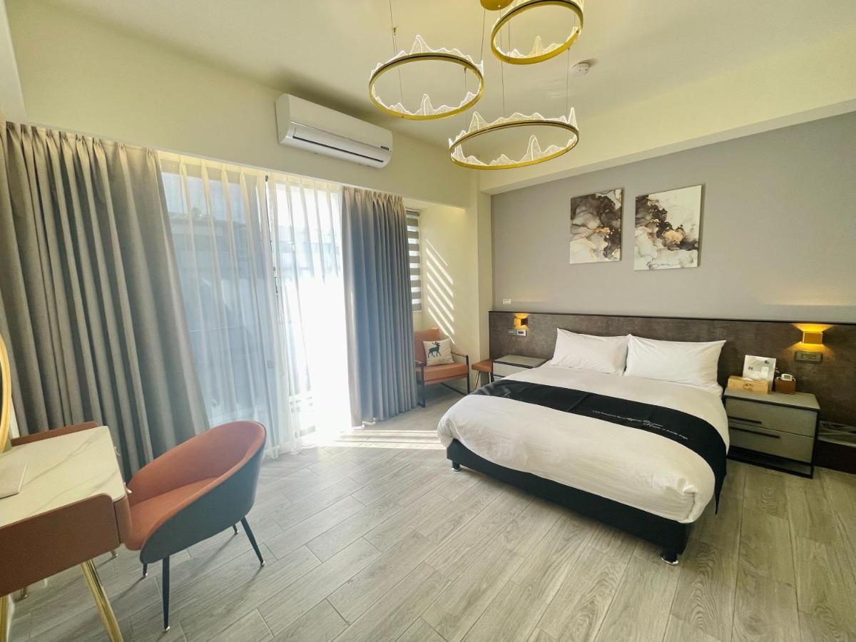 Six Seasons Inn - Qian He Tajnan Kültér fotó
