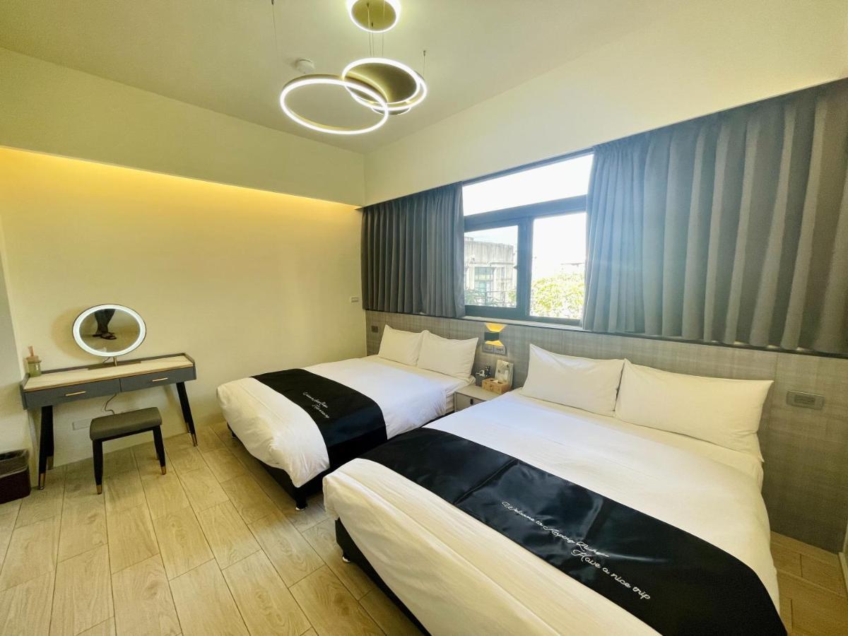 Six Seasons Inn - Qian He Tajnan Kültér fotó