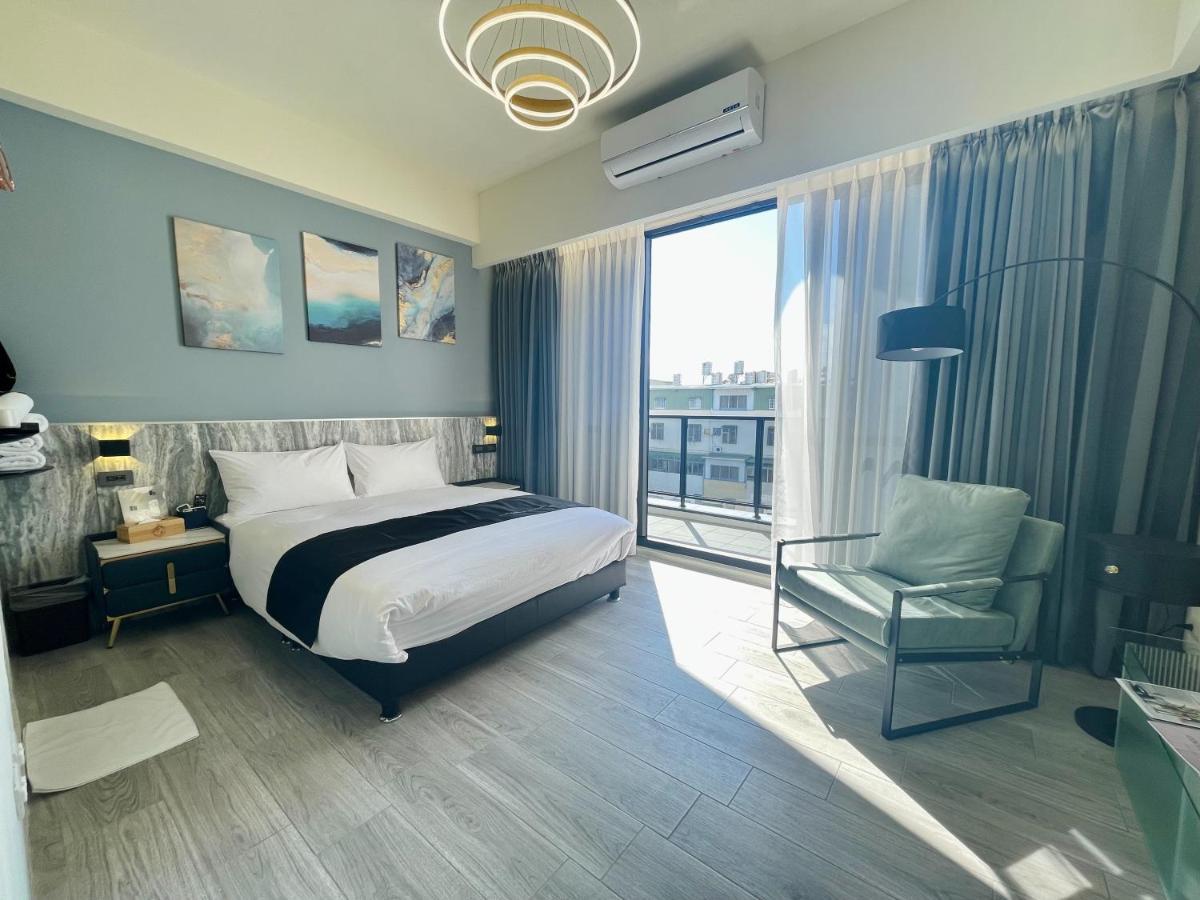 Six Seasons Inn - Qian He Tajnan Kültér fotó